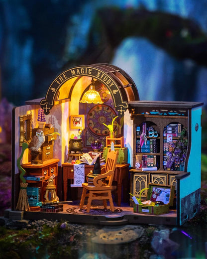 Casa Miniatura DIY de Brujita – Estudio Mágico | Kit de Halloween para Armar